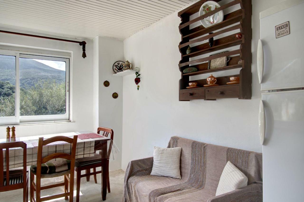 Traditional Cretan Country house *